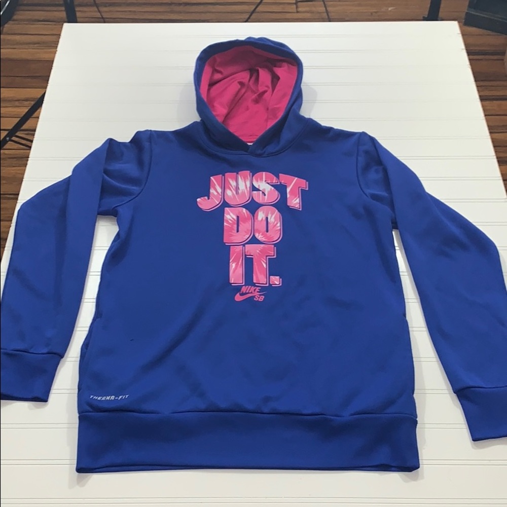 Nike girls youth XL hoodie
